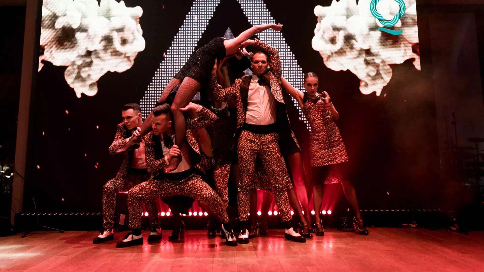 Shadows at QUEEN KYIV 